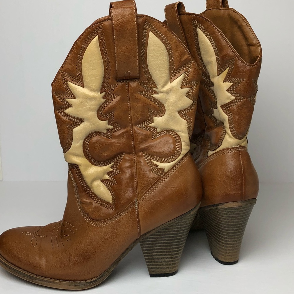 MIA Two-Toned Boots women’s 7 1/2